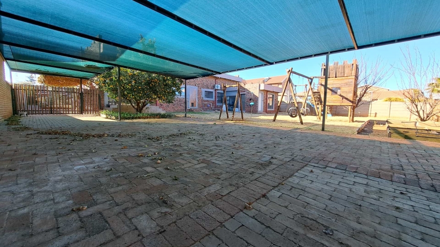 3 Bedroom Property for Sale in Universitas Free State